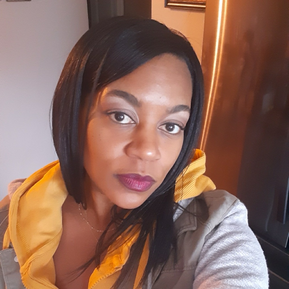 Meet your Posher, Karena